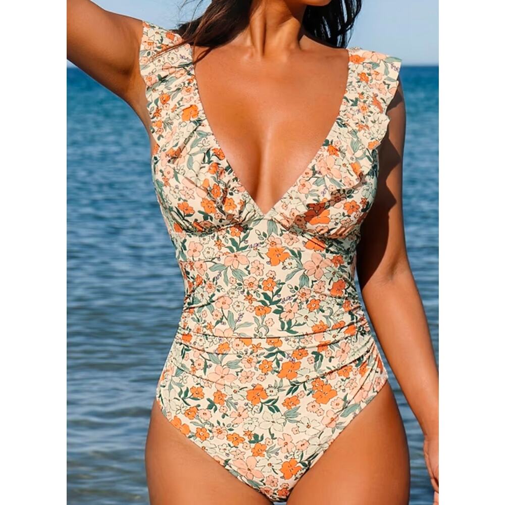 Cupshe Ditsy Floral Flutter Sleeve One-Piece Swimsuit Size M NWT